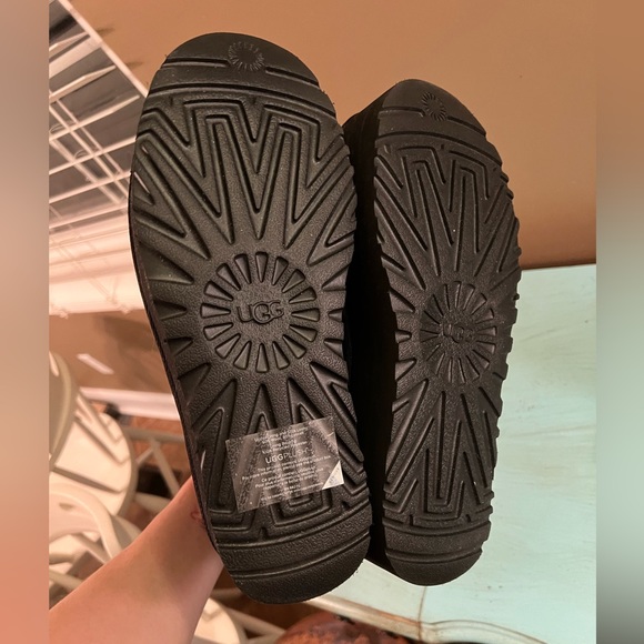 Ugg CLASSIC MINI PLATFORM boots - Picture 2 of 5